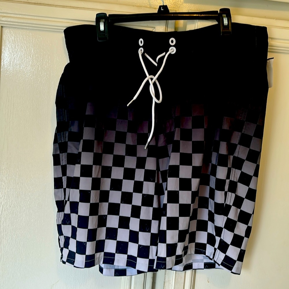 HOLLISTER CLASSIC FIT EPIC FLEX BLACK GRAY CHECKERED SWIM SHORTS SIZE 36